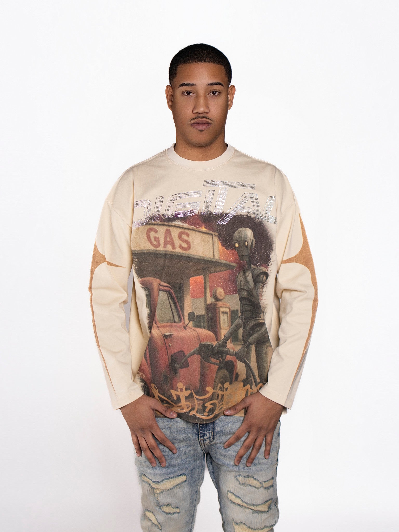 DIGITAL OLD WEST LONG-SLEEVED TEE